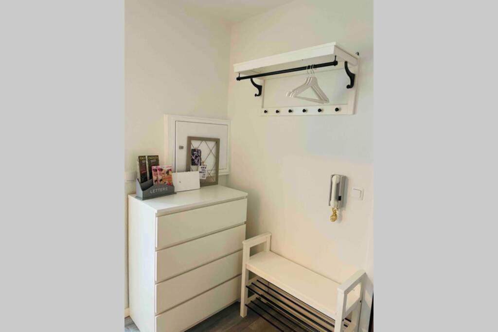 Stilvolles, Frisch Renoviertes 2Zi Apartment Mit Kueche Und Balkon In Kliniknaehe Bad Oeynhausen Bagian luar foto